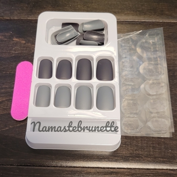 2/$16 Gray Ombre Coffin Press On Nails - Picture 5 of 12